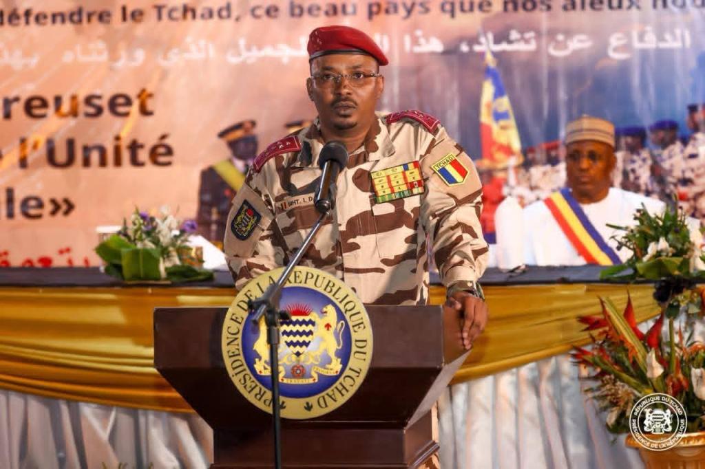 القائد الأعلى يؤكد مجددا الدور المحوري للمؤسسة العسكرية