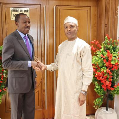 وزير الدولة يستقبل القائم بالأعمال السوداني لبحث القضايا الحدودية والإنسانية