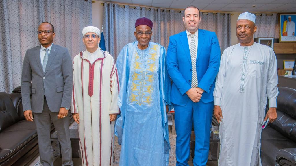 وسيط الجمهورية وسفير المملكة المغربية يبحثان تعزيز التعاون المؤسسي